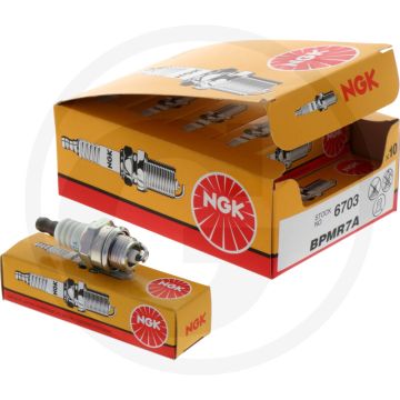 NGK Bougies (AB7)