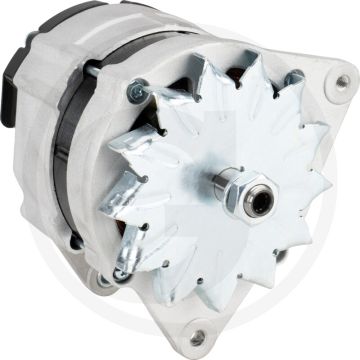 Dynamo 12 volt / 80 A – Aansluiting B+ (M8), D+ (M5), Flensmaat 82 mm, Vorm A